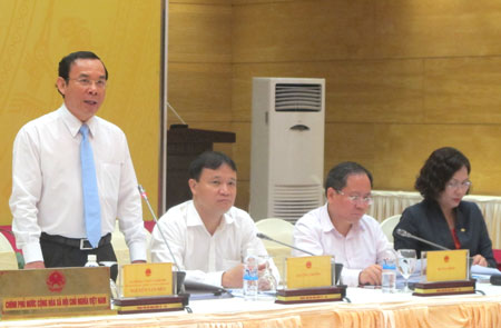 Bộ trưởng, Chủ nhiệm Văn phòng Chính phủ Nguyễn Văn Nên phát biểu tại cuộc họp báo chiều 29/10