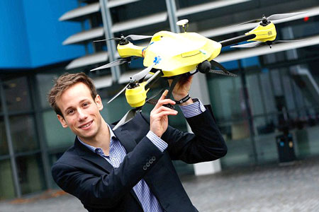 Alec Momont, 23 tuổi sinh viên Đại học TU Delft người có ý tưởng sáng chế máy bay cấp cứu không người lái.