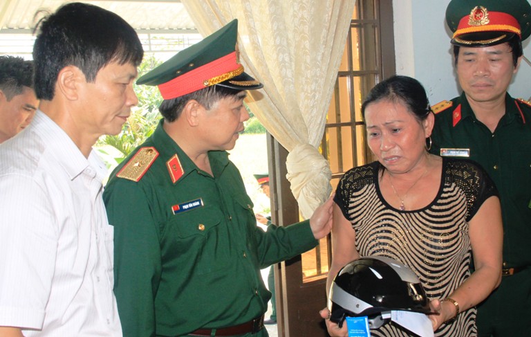 Đại tá Phạm Văn Hùng, Trưởng phòng xe – máy (Quân khu 4) bộc bạch: TNGT không chỉ là nỗi lo nhức nhối xã hội mà để lại nhiều gánh nặng cho gia đình, người thân, sự mất mát, tang thương