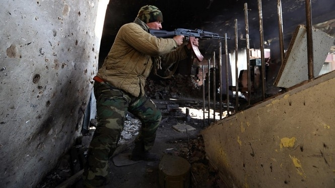 Hơn 200 binh sĩ phe ly khai và quân chính phủ thiệt mạng trong các cuộ giao tranh quanh sân bay Donetsk