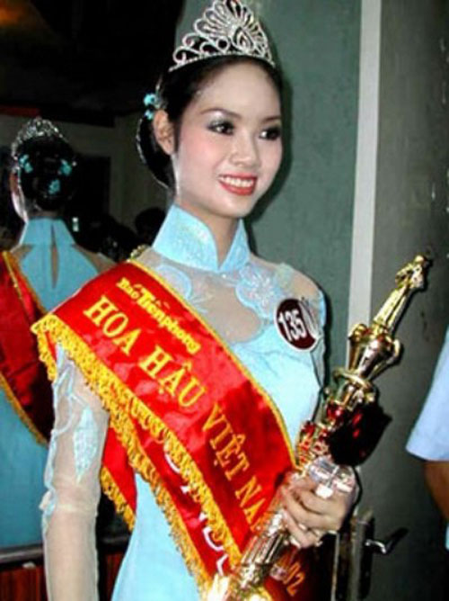 Mai Phương đăng quang hoa hậu khi mới 17 tuổi