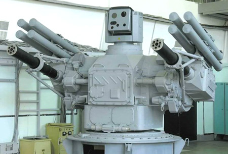 Hệ thống phòng không Palma được bố trí ở ngay sau tháp pháo AK-176, trước mặt đài chỉ huy tàu hộ vệ Gepard 3.9.