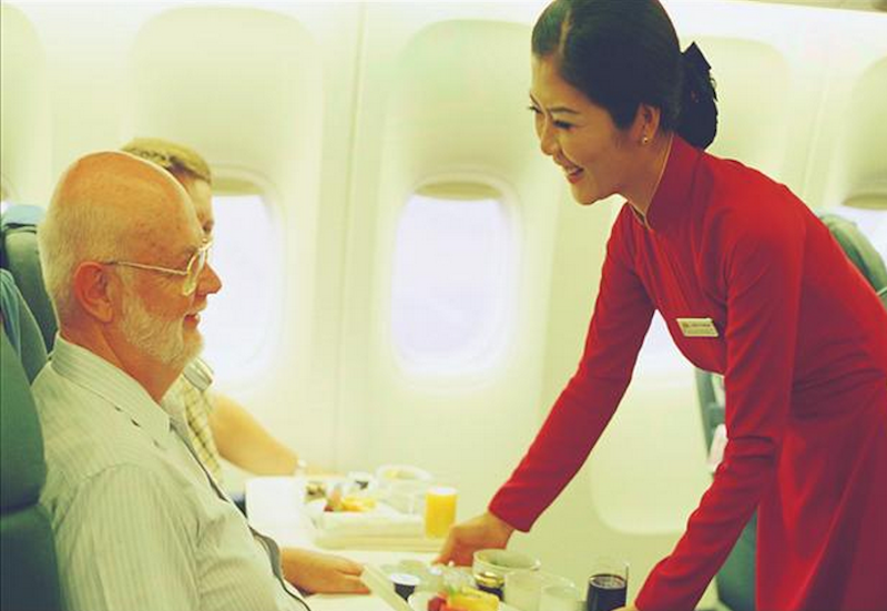 Vietnam Airlines đặt mục tiêu tiếp tục khẳng định vị thế chủ lực là hãng Hàng không Quốc gia Việt Nam, giữ vai trò chủ đạo trong giao thông hàng không nước nhà; phấn đấu trở thành hãng hàng không tiên tiến, thuộc nhóm các hãng hàng không đứng đầu khu vực Đông Nam Á về quy mô và chất lượng dịch vụ.