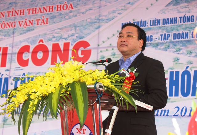 Phó Thủ Tướng Hoàng Trung Hải phát biểu tại buổi lễ khởi công Dự án đường vành đai phía tây TP.Thanh Hóa