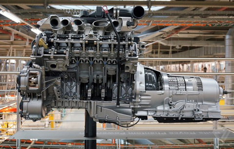 Đây là khối động cơ thế hệ đầu tiên của Rolls-Royce Phantom, hiện tại hãng xe Anh quốc đã dùng loại động cơ mới hơn. 