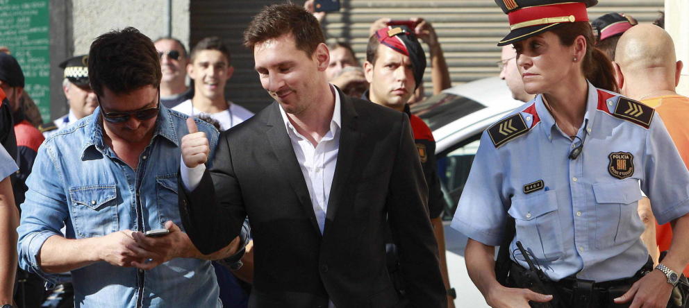 Messi mệt mỏi với các cáo buộc trốn thuế
