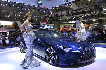 Mẫu siêu xe ý tưởng hybrid Lexus LF-LC gây ấn tượng mạnh, nhưng...