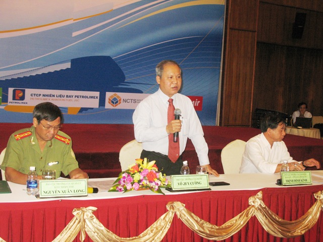 Phó Cục trưởng Cục HKVN Võ Huy Cường: CHKQT Đà Nẵng, Tân Sơn Nhất và Cam Ranh thực hiện hiệu quả việc kiểm tra soi chiếu. Ảnh: Hằng Nga