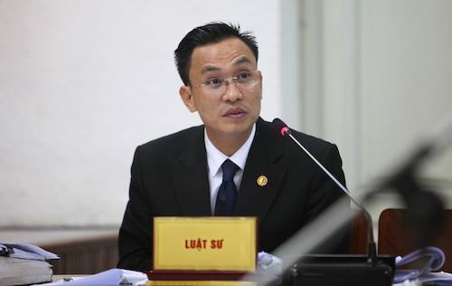 Luật sư Vũ Gia Trưởng chất vấn bị cáo Nguyễn Mạnh Tường