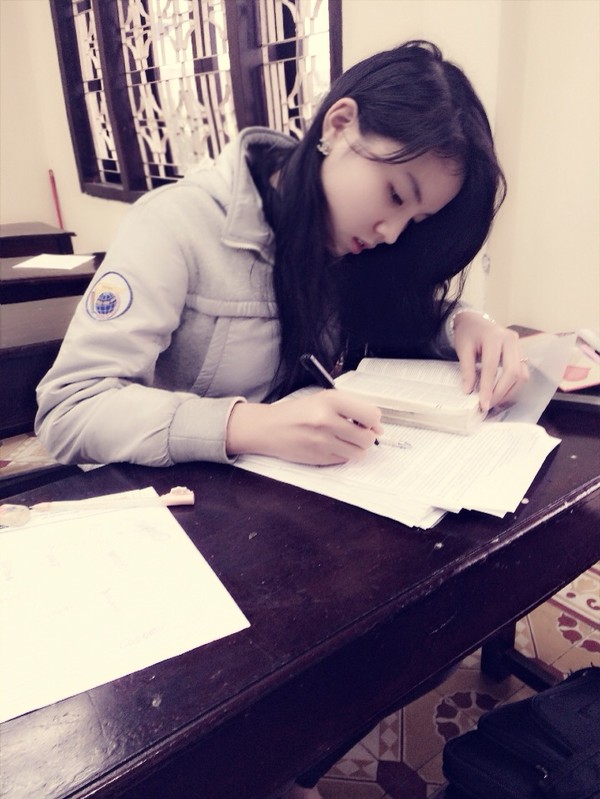 Kỳ Duyên hiện là sinh viên năm nhất trường Đại học Ngoại Thương Hà Nội, khoa Kinh tế đối ngoại