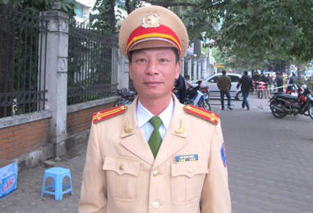 Trung tá Lưu Mạnh Tuyến