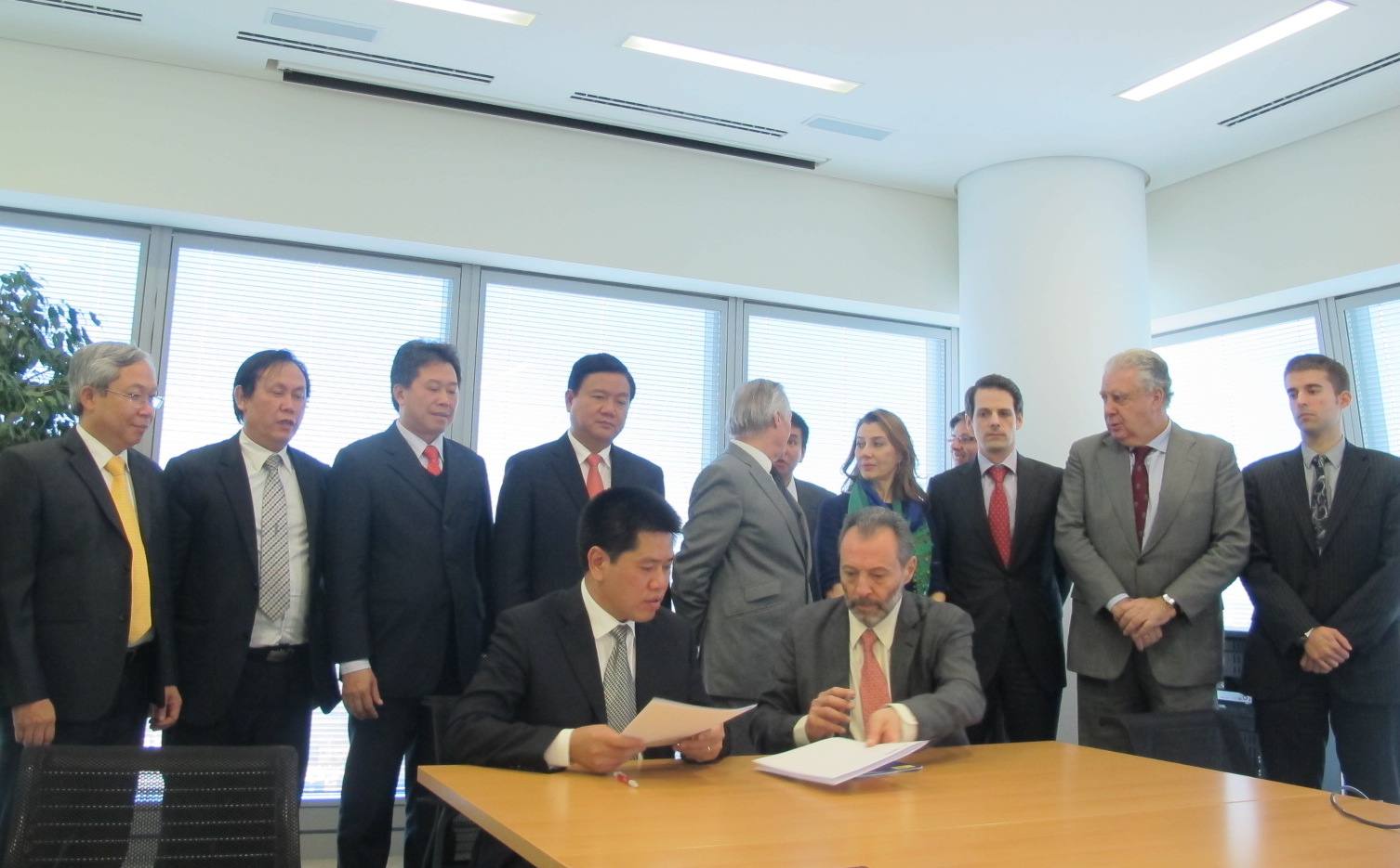 Tổng công ty Thăng Long ký thoả thuận hợp tác với tập đoàn OHL - một trong những tập đoàn lớn nhất Tây Ban Nha về đầu tư hạ tầng 