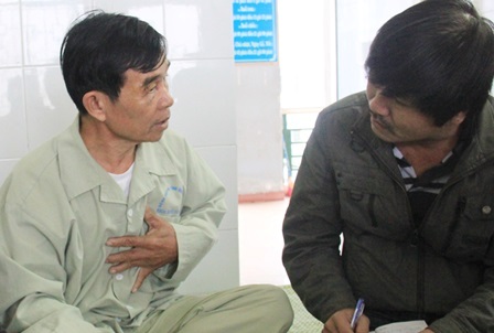 Ông Chinh đang điều trị tại Bệnh viện Đa khoa Quảng Ngãi