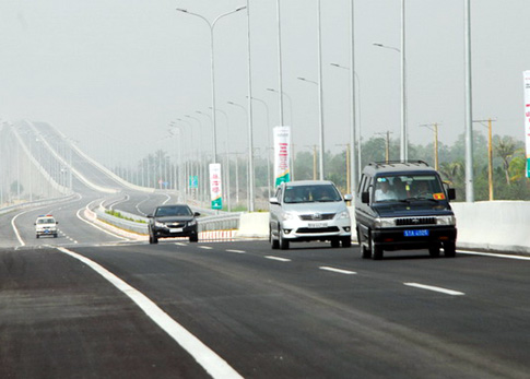 Cao tốc TP.Hồ Chí Minh - Long Thành - Dầu Giây ngày đầu đưa vào khai thác.