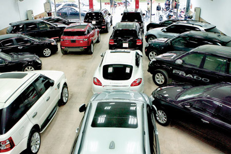 Lượng ô tô nhập khẩu tăng mạnh trong những tháng cuối năm - Ảnh minh họa