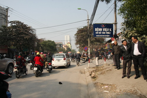 Phương tiện khá đông đúc