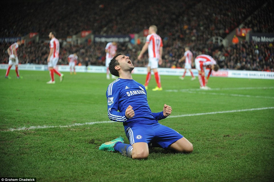 Fabregas tỏa sáng đem về chiến thắng cho Chelsea