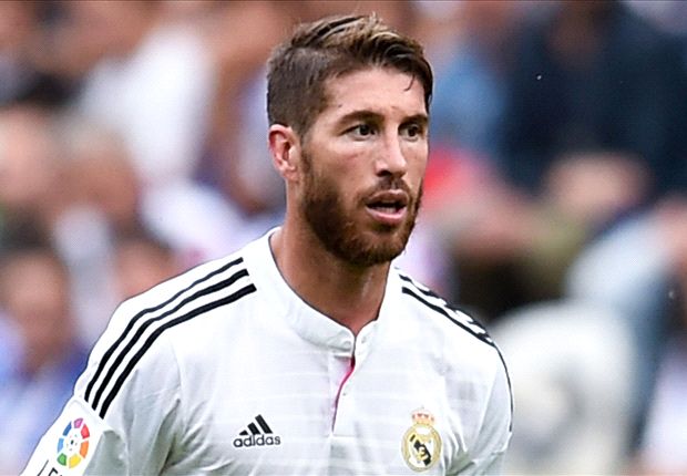 Sergio Ramos không hài lòng với đãi ngộ của Real