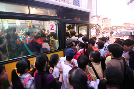 Từ 5/1/2015 sẽ có xe buýt riêng dành cho phụ nữ để tránh tình trạng quấy rối tình dục