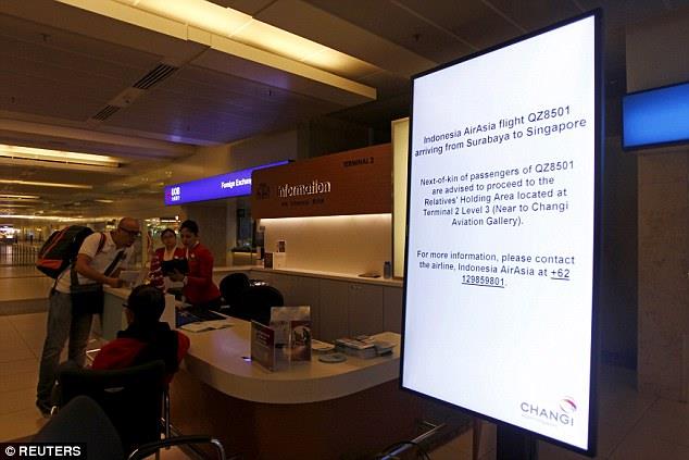 Khu vực hỗ trợ thông tin cho người thân hành khách trên chuyến bay mất tích tại sân bay Changi, Singapore
