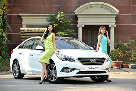 Từ này 5/1, giá bán lẻ của Hyundai Sonata được ấn định ở mức 1,03 tỷ đồng