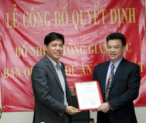 Thứ trưởng Nguyễn Ngọc Đông trao Quyết định bổ nhiệm Tổng giám đốc cho ông Lê Kim Thành