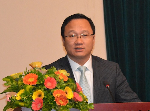 Phó Chủ tịch chuyên trách UB ATGT quốc gia Khuất Việt Hùng phát biểu tại hội nghị 