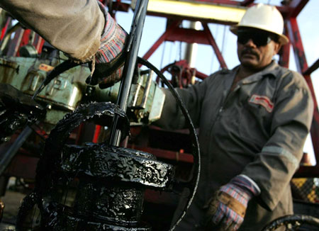 OPEC vẫn giữ nguyên sản lượng khoảng 30 triệu thùng mỗi ngày