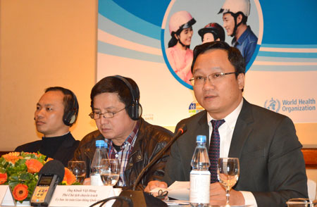 Ông Khuất Việt Hùng - Phó chủ tịch chuyên trách Ủy ban ATGT Quốc gia phát biểu tại buổi họp báoẢnh: Xuân Đoàn