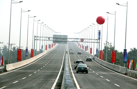 Một đoạn cao tốc TP HCM - Long Thành - Dầu Giây đã thông xe