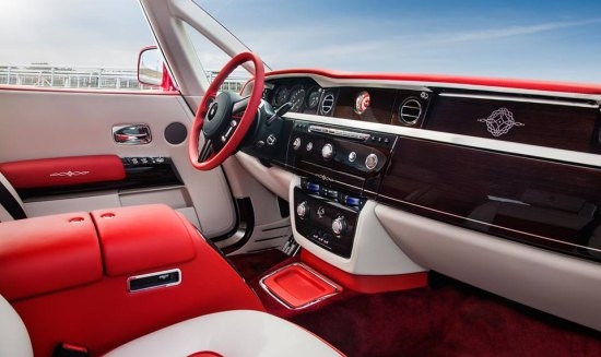 RR-Phantom-Coupe-Al-Adiyat-interieur