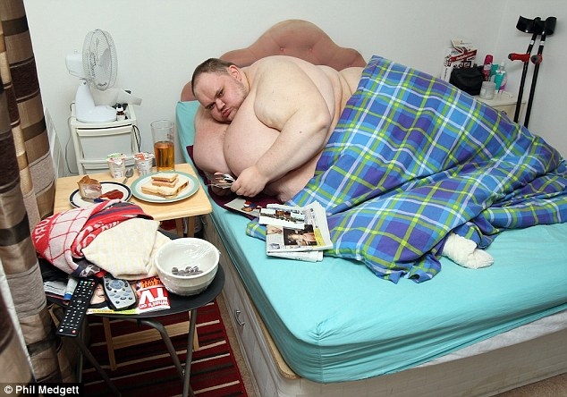 Người đàn ông béo nhất nước Anh với cân nặng 416,8