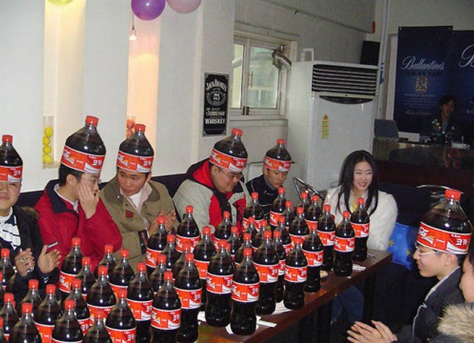 15. Bữa tiệc Coca- cola