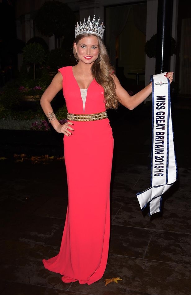 Zara-Holland-at-Children-With-Cancer-Ball-at-Grosv
