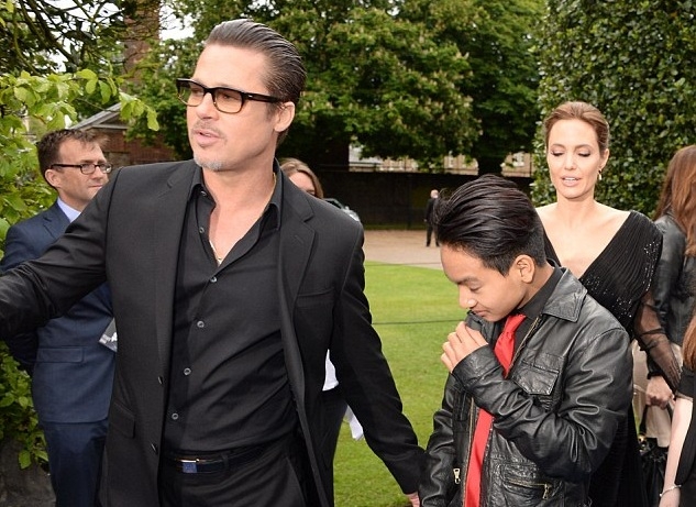 38B3C94000000578-3803081-Brad_Pitt_s_argument_with