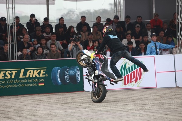 Chung-ket-Motul-Stunt-Fest-2016-03