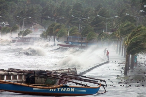 Nhung-hinh-anh-an-tuong-sau-bao-Haiyan-1