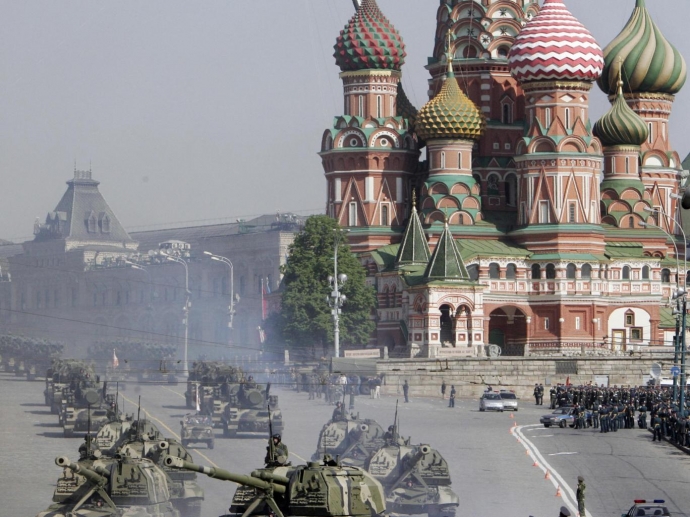 russian-tanks-red-square