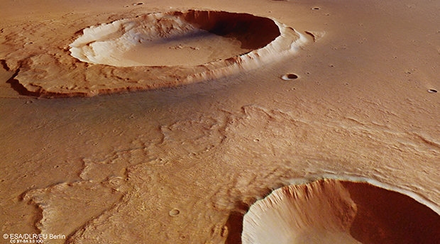 Worcester-crater-mars-flood-water-events-ESA-85243