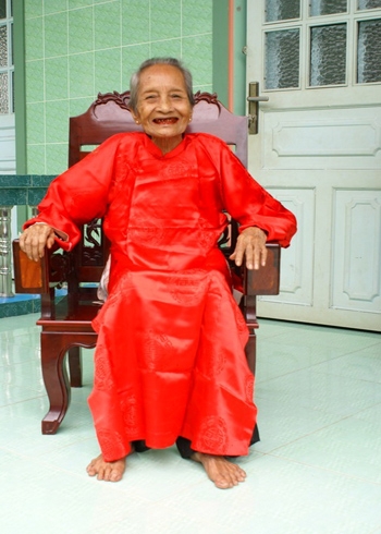 Nguyen Thi Tru 11