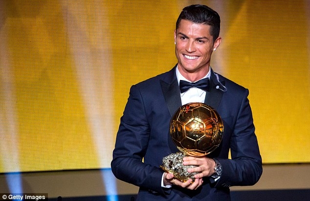 Ronaldo giàu nhất thế giới