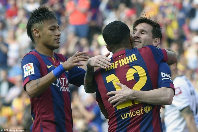 Messi ăn mừng bàn thắng vào lưới Deportivo