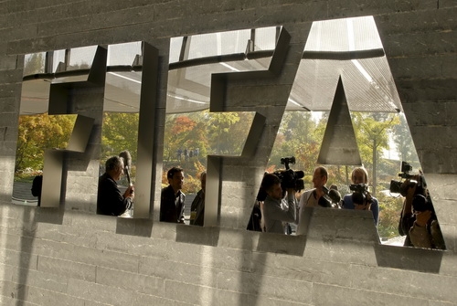 FIFA đang đứng trước nhiều sức ép