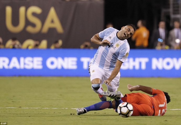 chile-vo-dich-copa-america-20111