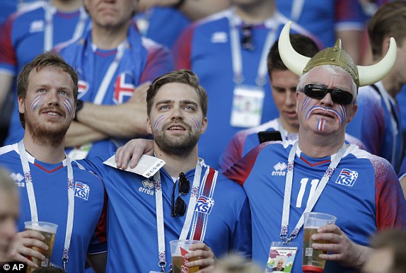 1529152573699_lc_galleryImage_Iceland_supporters_w