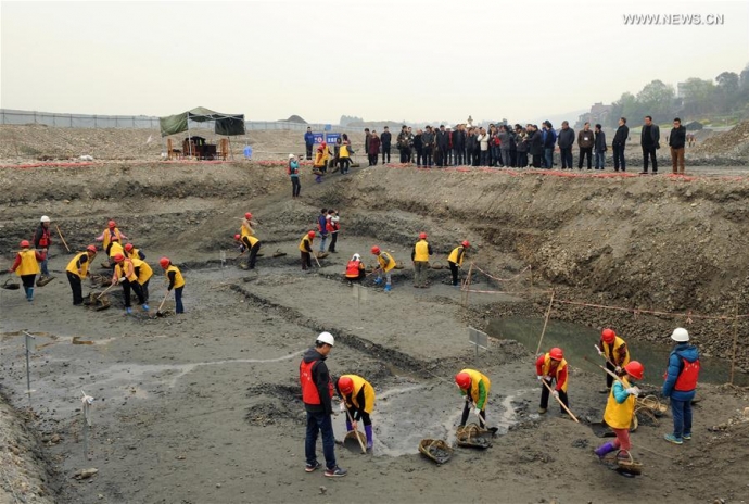 reasure found in Chinese river