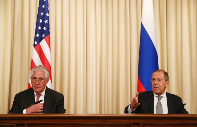 Ngoại trưởng Mỹ Rex Tillerson và Ngoại trưởng Nga 