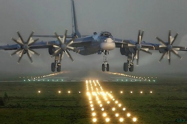 Tupolev Tu-95 4