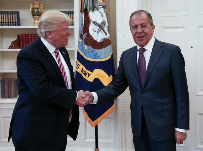 Tổng thống Mỹ Donald Trump và Ngoại trưởng Nga Lav