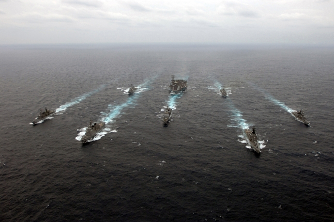 Nhóm tấn công tàu sân bay USS Nimitz